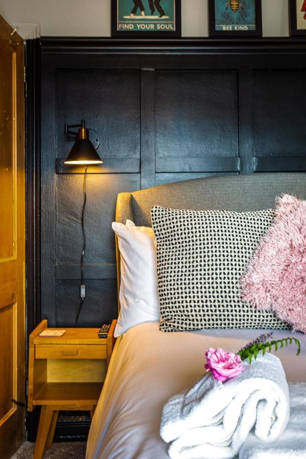Stylish Romantic Country Escape Near Chester Christleton Экстерьер фото