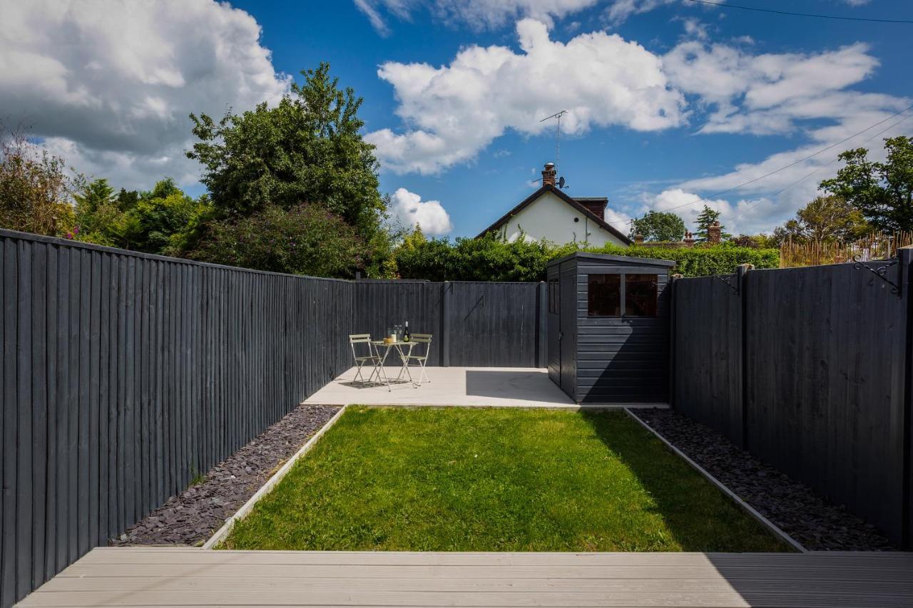 Stylish Romantic Country Escape Near Chester Christleton Экстерьер фото