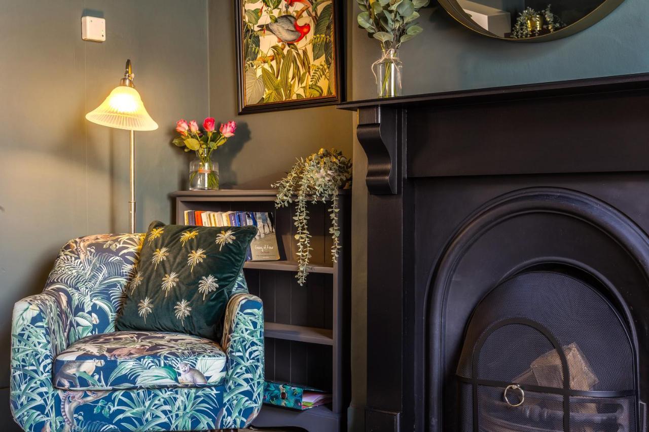 Stylish Romantic Country Escape Near Chester Christleton Экстерьер фото